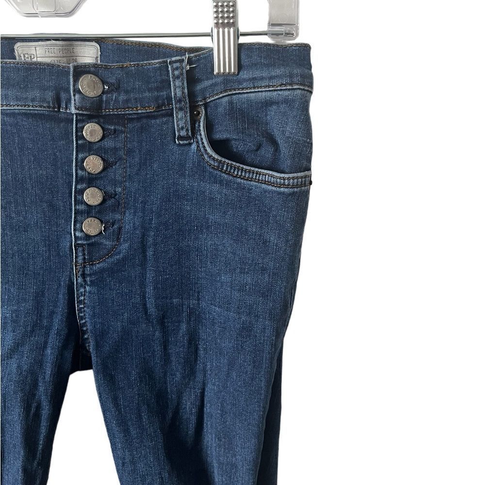 Free People Destroyed Reagan Button Front Jeans Size 26 - Picture 6 of 12